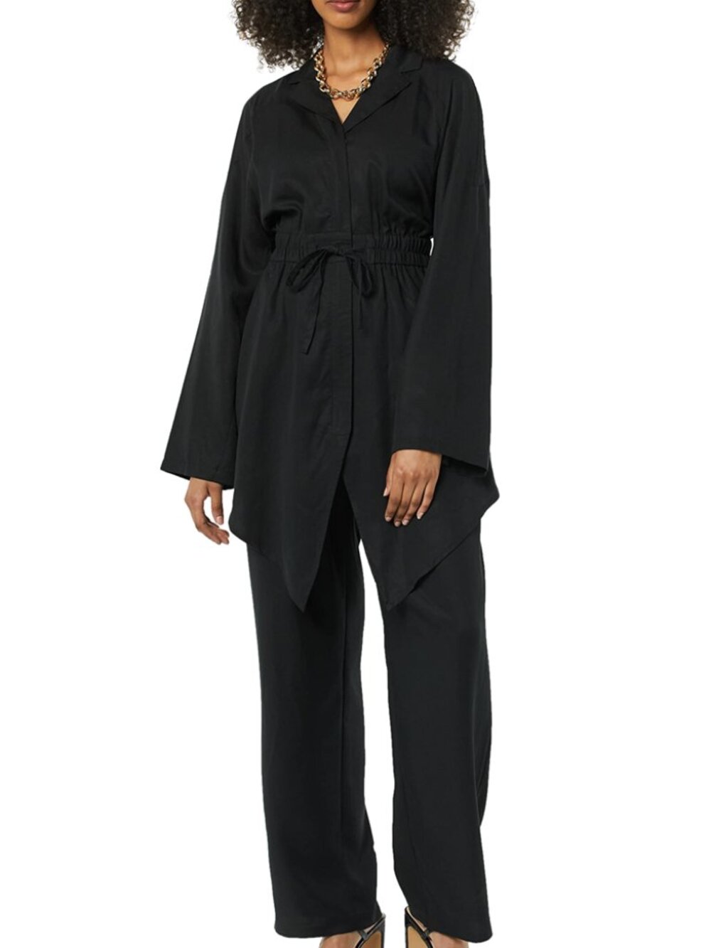 TEREA Women's Scarlett Zip Front Jacket in Black
